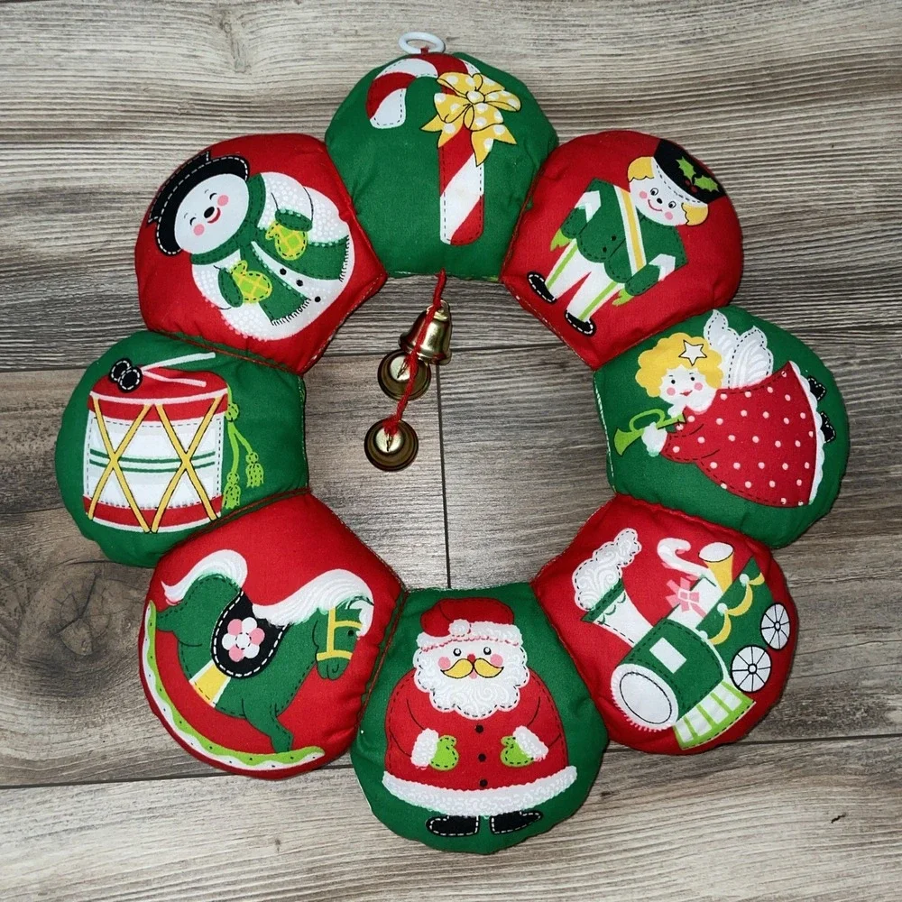 Vintage Handmade Hand‎ Sewn Fabric Christmas Wreath Country Kitschy 13